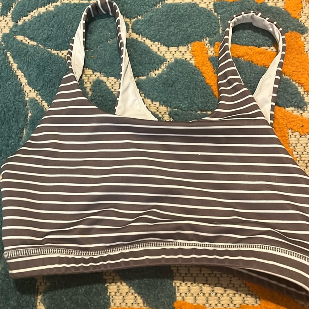 Fleo sports bra